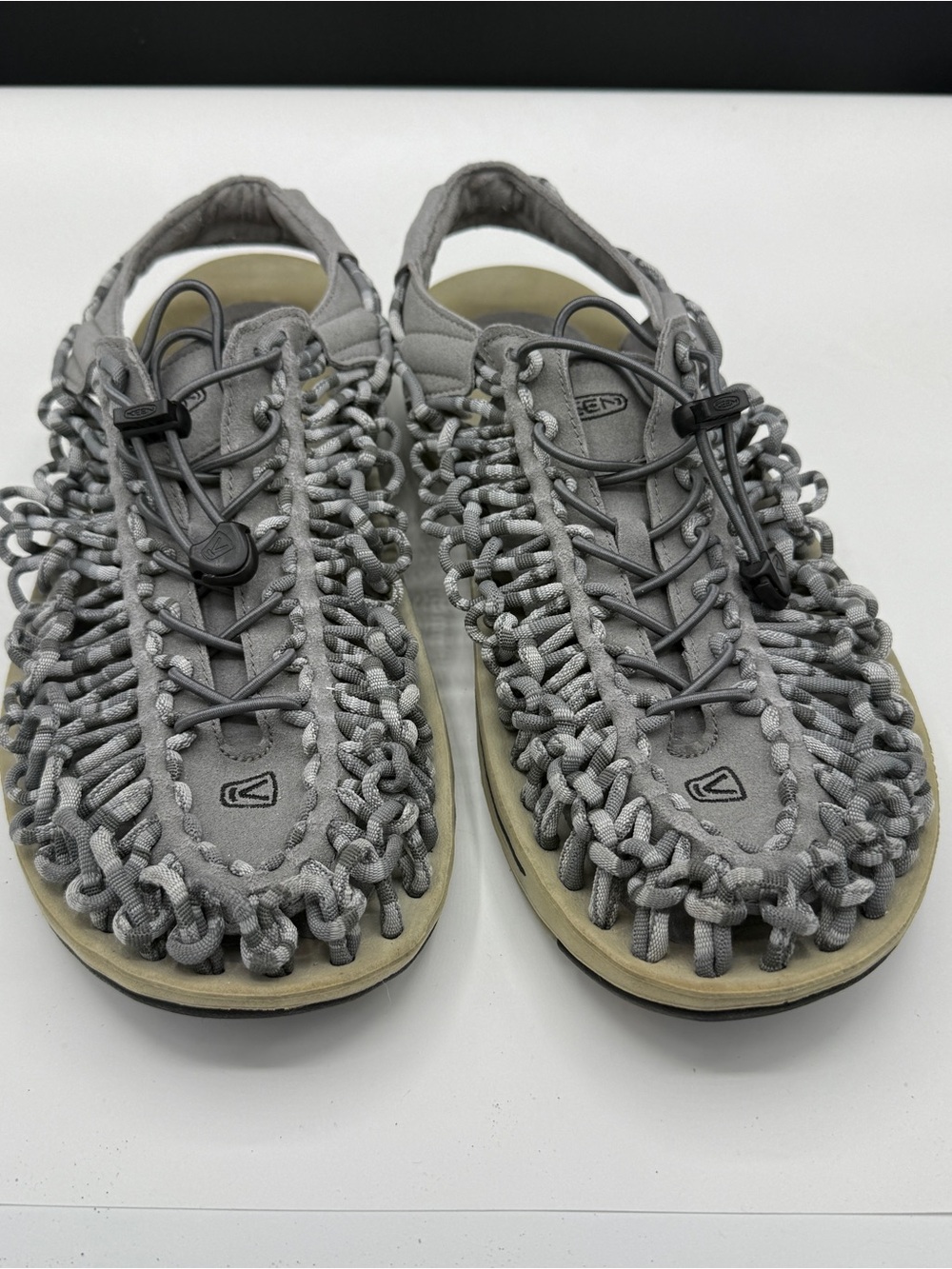 Keen Men’s Gray Uneek Fisherman Beach Sandals Knot Rope 12